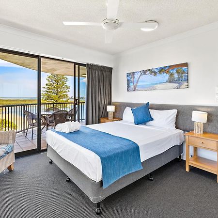 Belaire Place Motel Apartments Caloundra Exterior photo